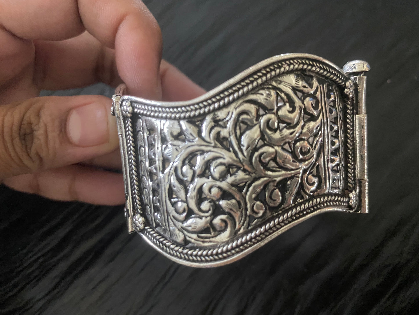 92.5 Silver Chitai openable cuff kada - 60 gms