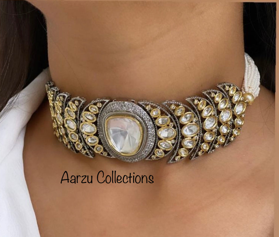 Kundan Choker and Ear Stud Set