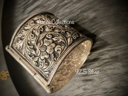 92.5 Silver Chitai openable cuff kada - 102 gms