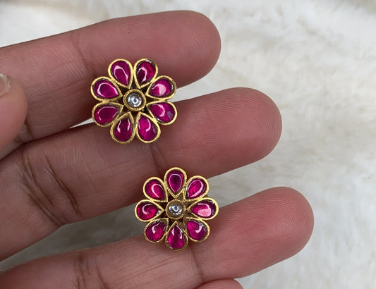 92.5 Silver base Kundan Jadau studs - 9 gms