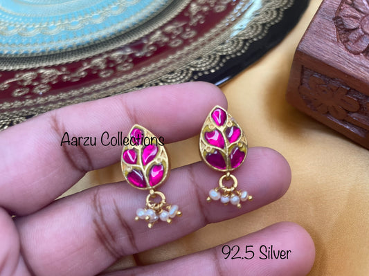 92.5 Silver base Kundan Jadau studs - 9 gms