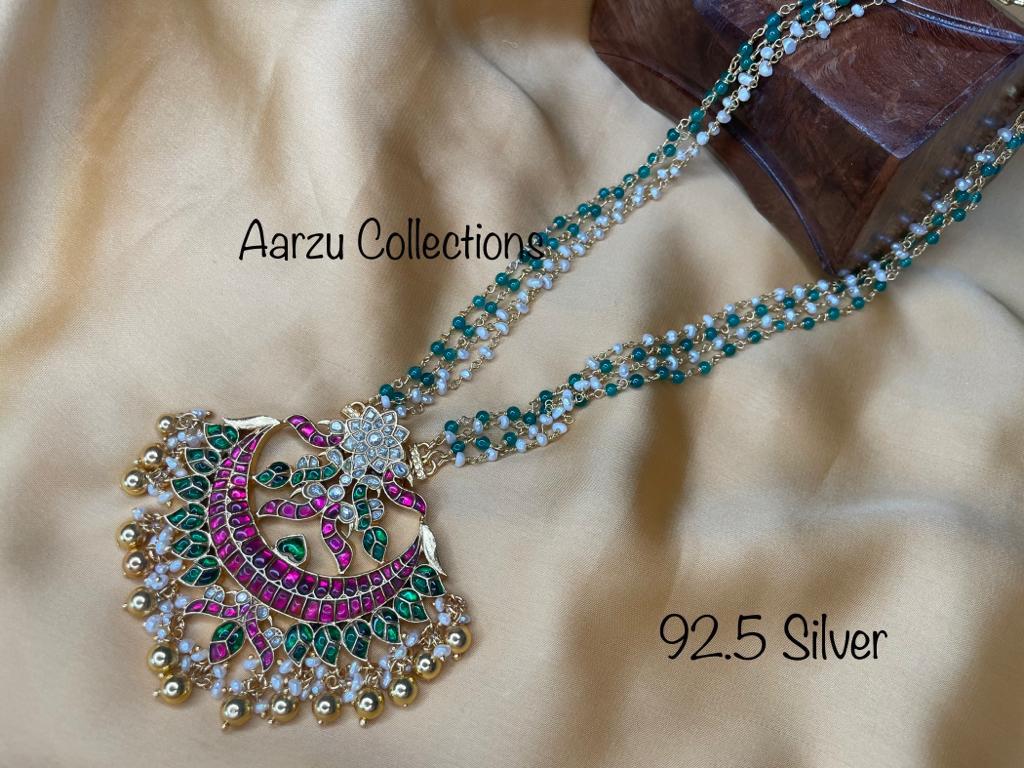 92.5 Silver Kundan Jadau pendant with pearl chain - 86 gms